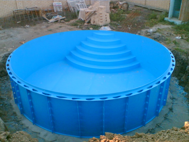 пластиковый бассейн для дачи