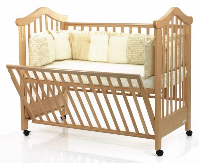 классическая кроватка для новорожденного